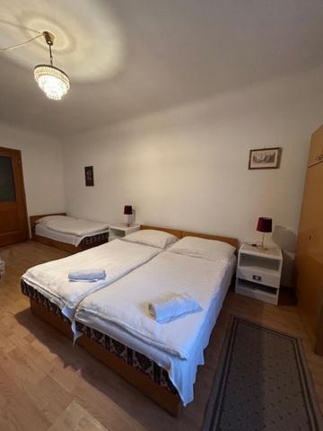 Bed and Breakfast Corvin Panzio Дьёр Экстерьер фото